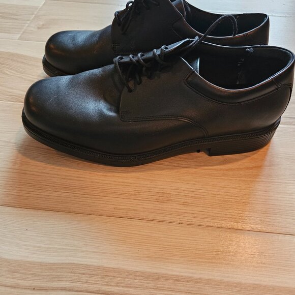 Rockport dress shoes
